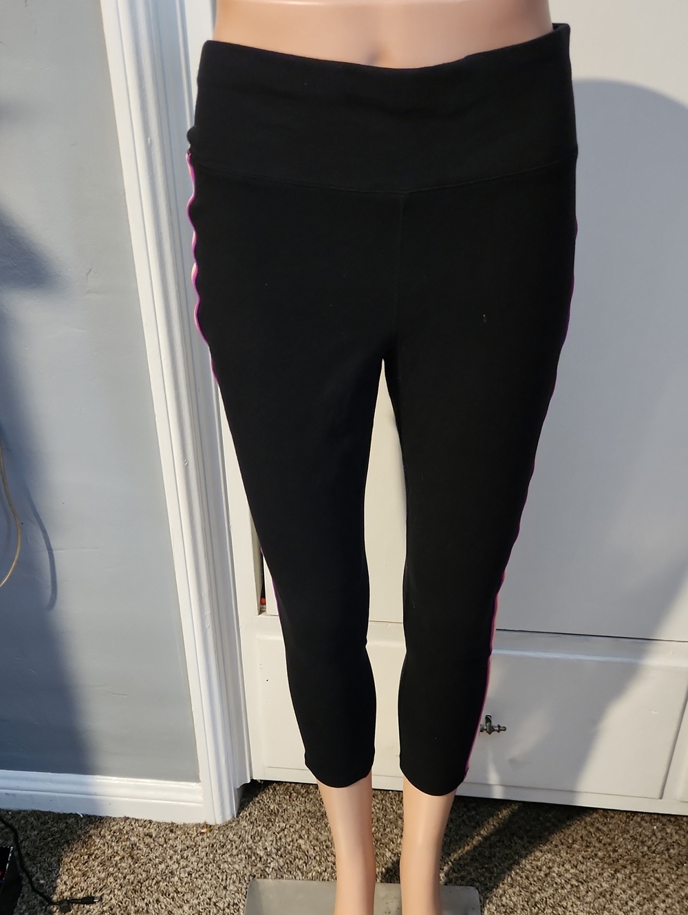 Xersion Cotton Black Athletic Leggings with Purple Side Strip